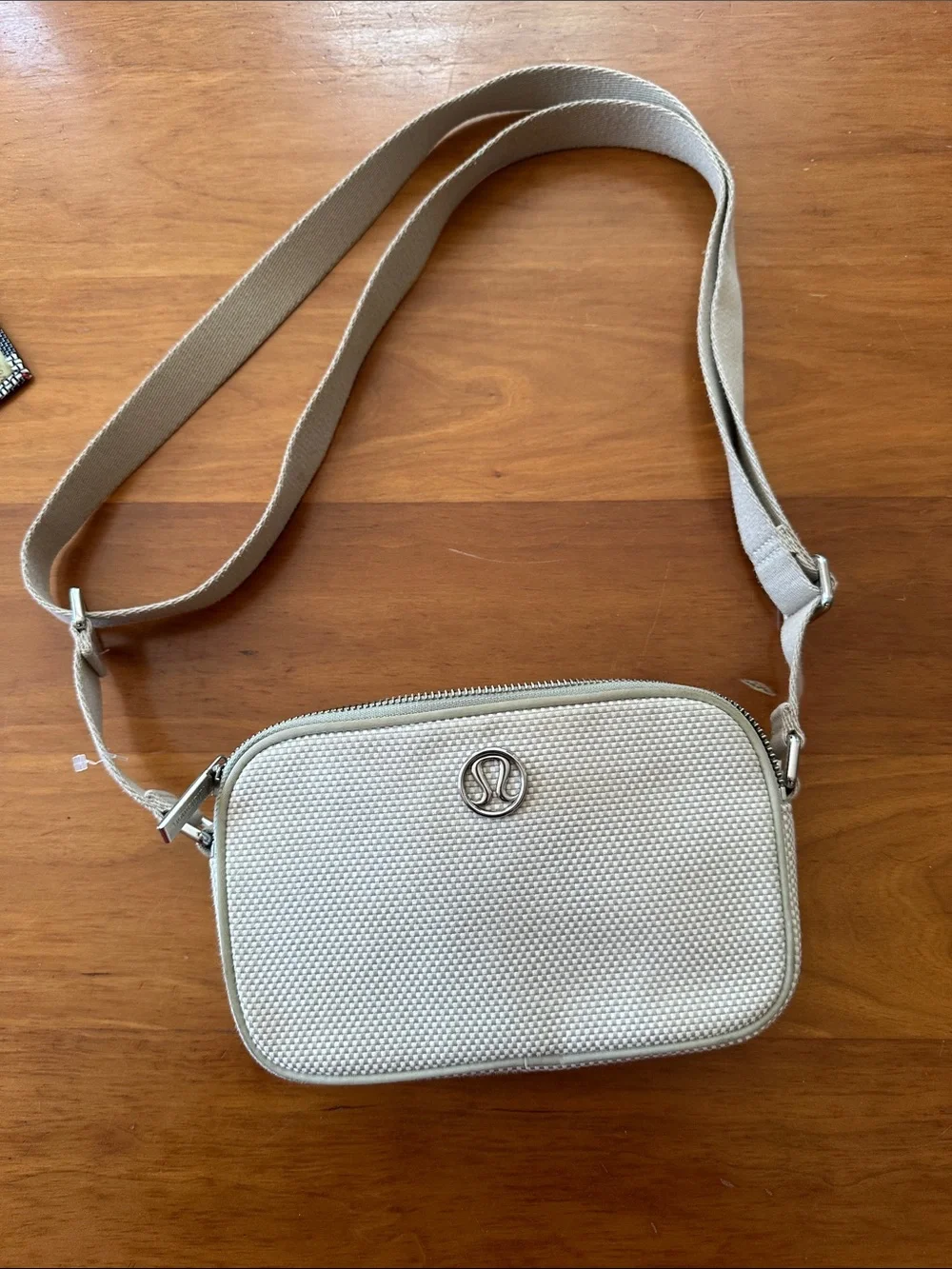 lululemon athletica water repellent